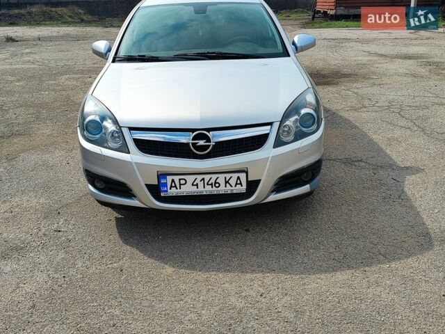 Серый Опель Вектра, объемом двигателя 2.2 л и пробегом 170 тыс. км за 7200 $, фото 1 на Automoto.ua