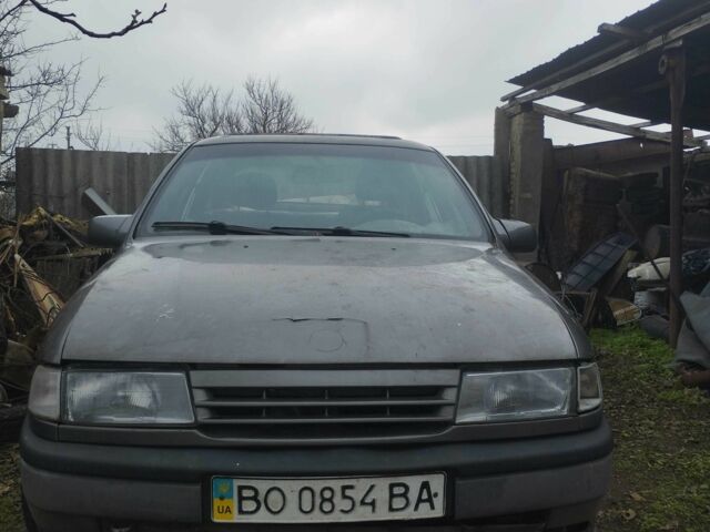 Серый Опель Вектра, объемом двигателя 0 л и пробегом 500 тыс. км за 300 $, фото 1 на Automoto.ua