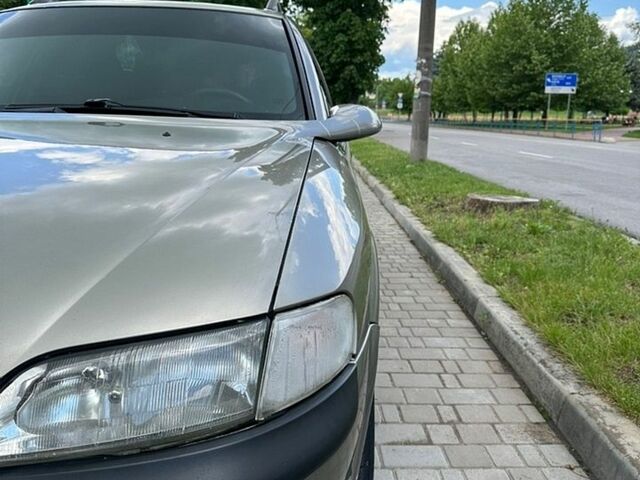 Сірий Опель Вектра, об'ємом двигуна 1.6 л та пробігом 320 тис. км за 2250 $, фото 1 на Automoto.ua