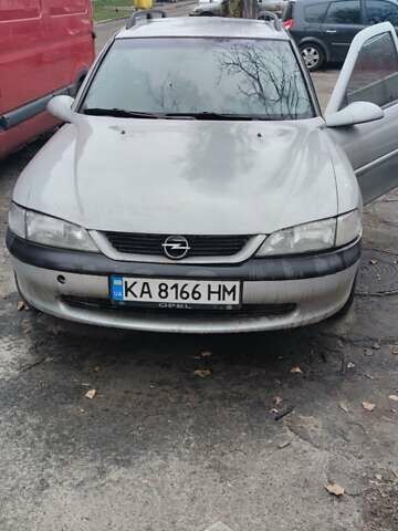 Серый Опель Вектра, объемом двигателя 2 л и пробегом 470 тыс. км за 1200 $, фото 1 на Automoto.ua