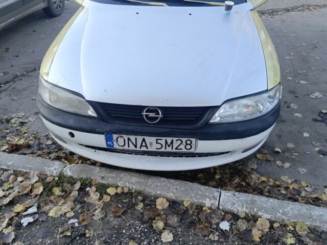 Серый Опель Вектра, объемом двигателя 1.8 л и пробегом 320 тыс. км за 1000 $, фото 1 на Automoto.ua