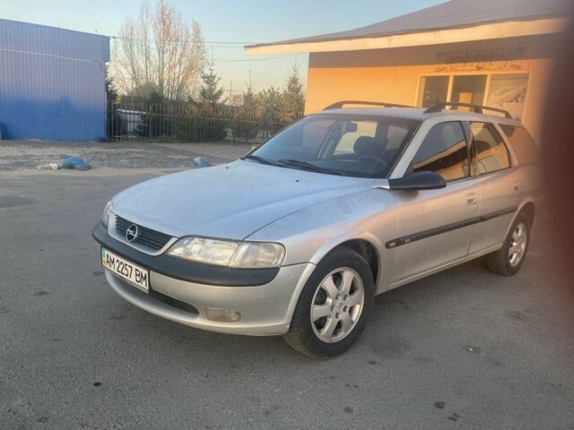 Серый Опель Вектра, объемом двигателя 2 л и пробегом 1000 тыс. км за 1500 $, фото 1 на Automoto.ua