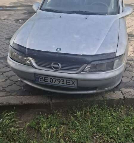 Сірий Опель Вектра, об'ємом двигуна 2 л та пробігом 299 тис. км за 1500 $, фото 1 на Automoto.ua