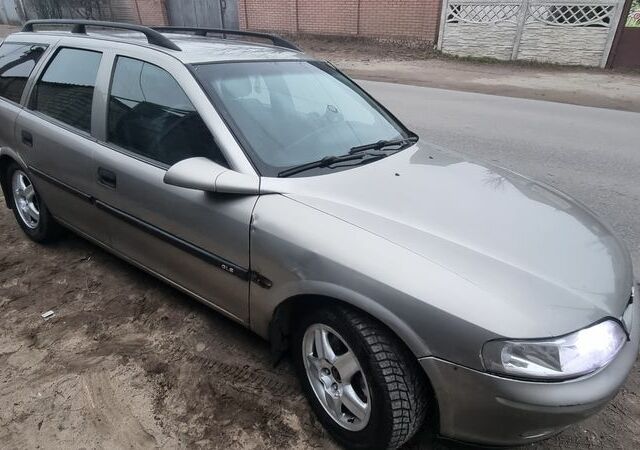 Сірий Опель Вектра, об'ємом двигуна 2 л та пробігом 3 тис. км за 1900 $, фото 1 на Automoto.ua