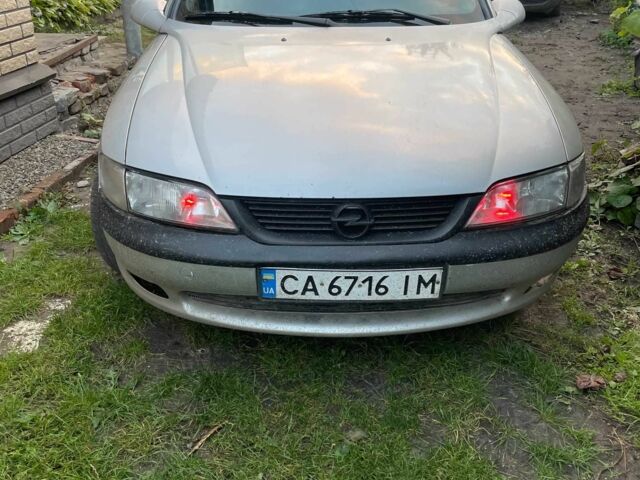 Сірий Опель Вектра, об'ємом двигуна 2 л та пробігом 387 тис. км за 2261 $, фото 1 на Automoto.ua