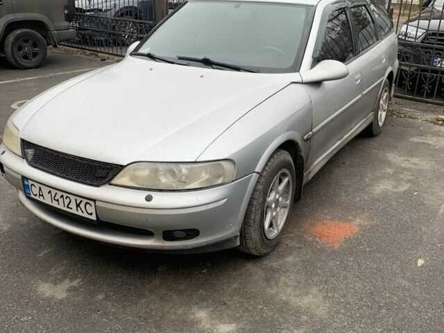 Серый Опель Вектра, объемом двигателя 1.8 л и пробегом 380 тыс. км за 2500 $, фото 1 на Automoto.ua