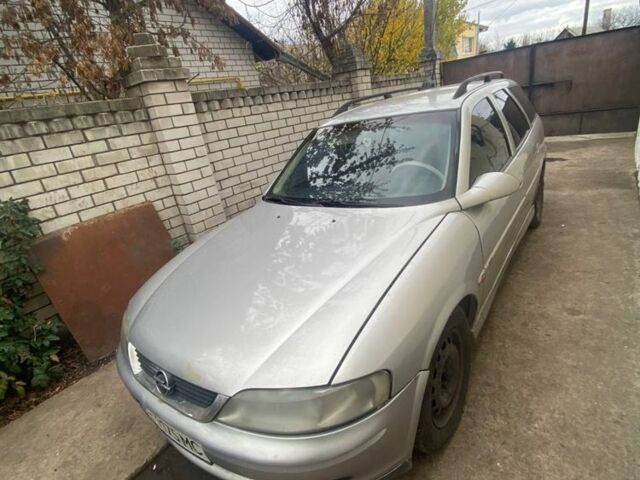 Серый Опель Вектра, объемом двигателя 1.5 л и пробегом 200 тыс. км за 2200 $, фото 1 на Automoto.ua