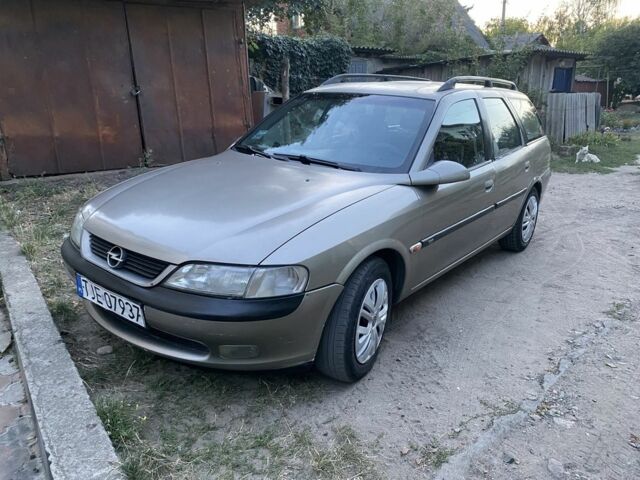 Сірий Опель Вектра, об'ємом двигуна 2 л та пробігом 256 тис. км за 1200 $, фото 1 на Automoto.ua