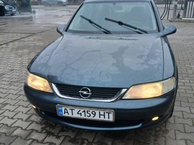 Сірий Опель Вектра, об'ємом двигуна 2 л та пробігом 333 тис. км за 2500 $, фото 1 на Automoto.ua