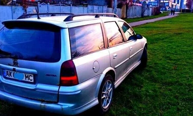 Серый Опель Вектра, объемом двигателя 2 л и пробегом 270 тыс. км за 103746 $, фото 1 на Automoto.ua