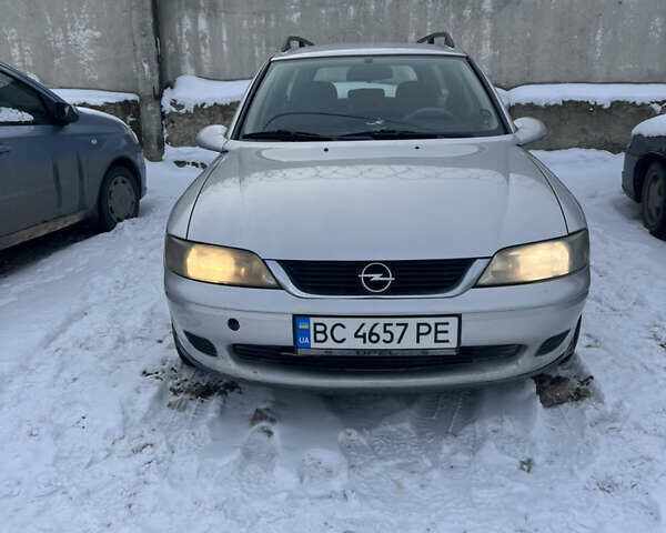 Серый Опель Вектра, объемом двигателя 2 л и пробегом 444 тыс. км за 2000 $, фото 1 на Automoto.ua