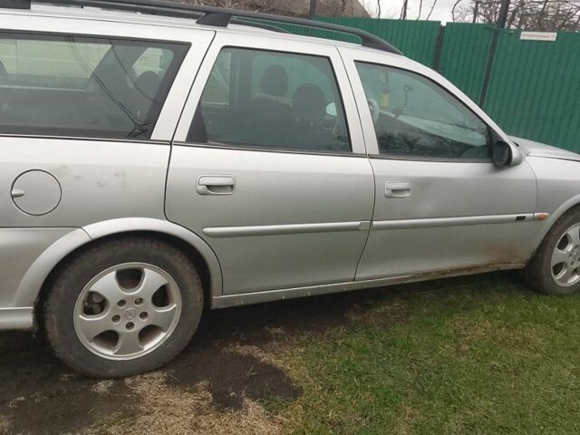 Серый Опель Вектра, объемом двигателя 2 л и пробегом 35 тыс. км за 1100 $, фото 1 на Automoto.ua