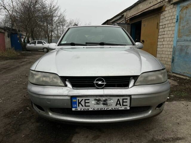 Сірий Опель Вектра, об'ємом двигуна 2 л та пробігом 330 тис. км за 2500 $, фото 1 на Automoto.ua