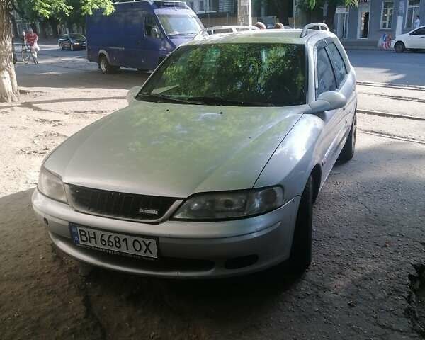 Серый Опель Вектра, объемом двигателя 2.17 л и пробегом 400 тыс. км за 2800 $, фото 1 на Automoto.ua
