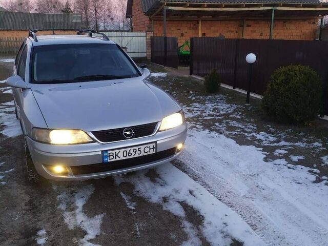 Серый Опель Вектра, объемом двигателя 2.17 л и пробегом 350 тыс. км за 3000 $, фото 1 на Automoto.ua
