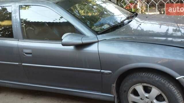 Опель Вектра 2001 в Белгород-Днестровском на Automoto.ua Серый Опель Вектра, объемом двигателя 1.6 л и пробегом 210 тыс. км за 3500 $, фото 1 на Automoto.ua