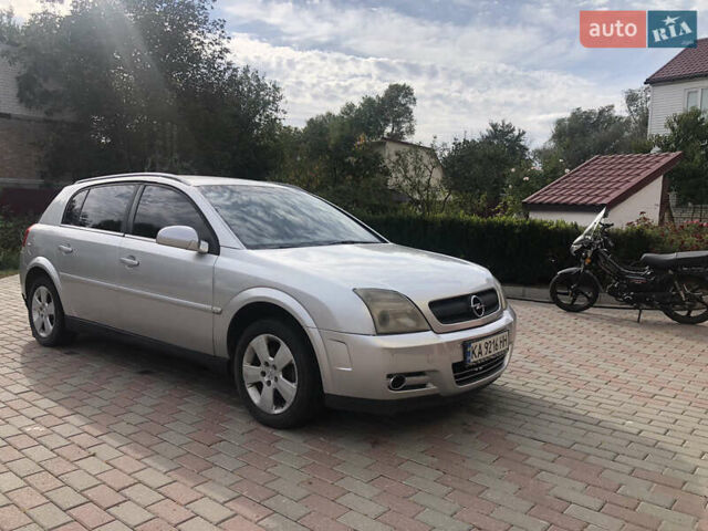 Сірий Опель Вектра, об'ємом двигуна 1.8 л та пробігом 247 тис. км за 2750 $, фото 1 на Automoto.ua