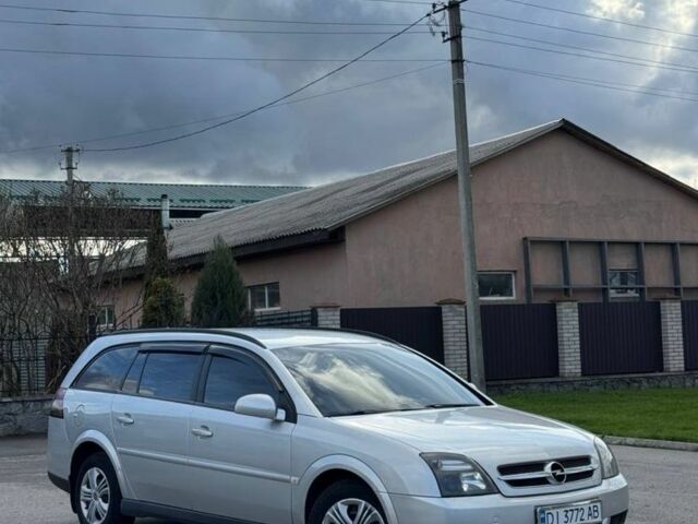 Серый Опель Вектра, объемом двигателя 2.2 л и пробегом 300 тыс. км за 3700 $, фото 1 на Automoto.ua