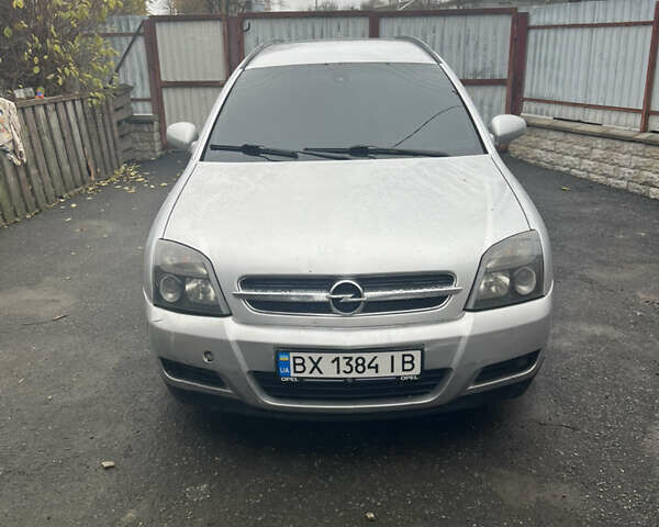 Серый Опель Вектра, объемом двигателя 1.9 л и пробегом 400 тыс. км за 5000 $, фото 1 на Automoto.ua