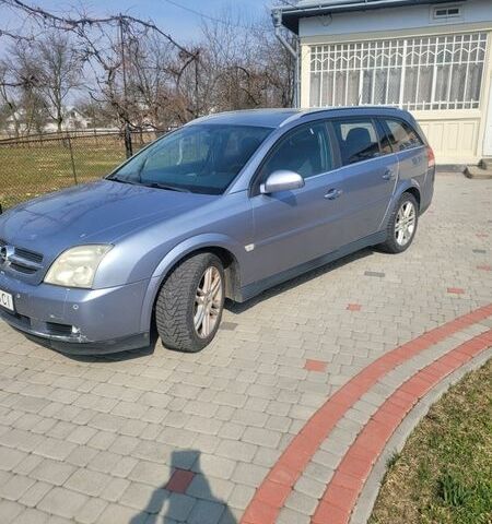 Серый Опель Вектра, объемом двигателя 3 л и пробегом 300 тыс. км за 4200 $, фото 1 на Automoto.ua