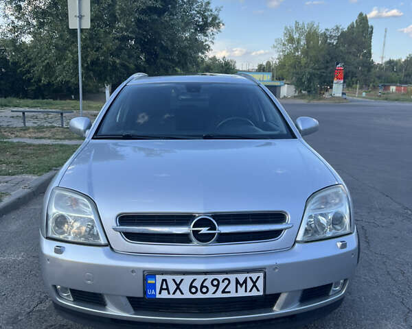 Сірий Опель Вектра, об'ємом двигуна 3 л та пробігом 304 тис. км за 3999 $, фото 1 на Automoto.ua
