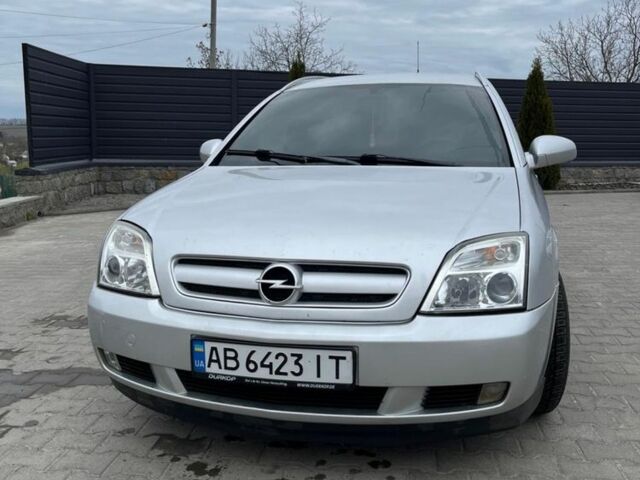Сірий Опель Вектра, об'ємом двигуна 2.2 л та пробігом 217 тис. км за 4400 $, фото 1 на Automoto.ua