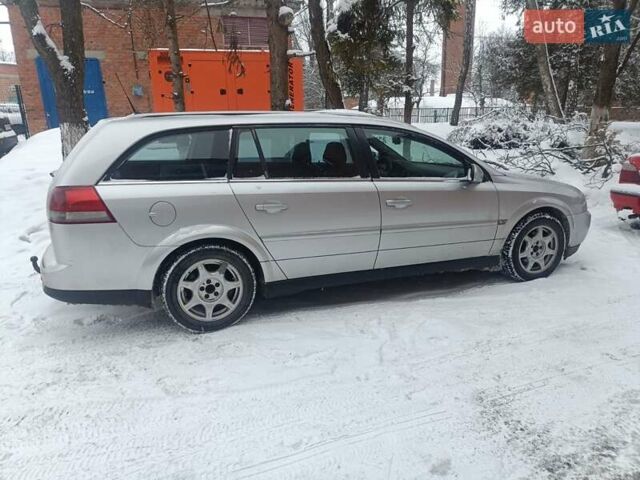 Серый Опель Вектра, объемом двигателя 1.9 л и пробегом 400 тыс. км за 1899 $, фото 1 на Automoto.ua