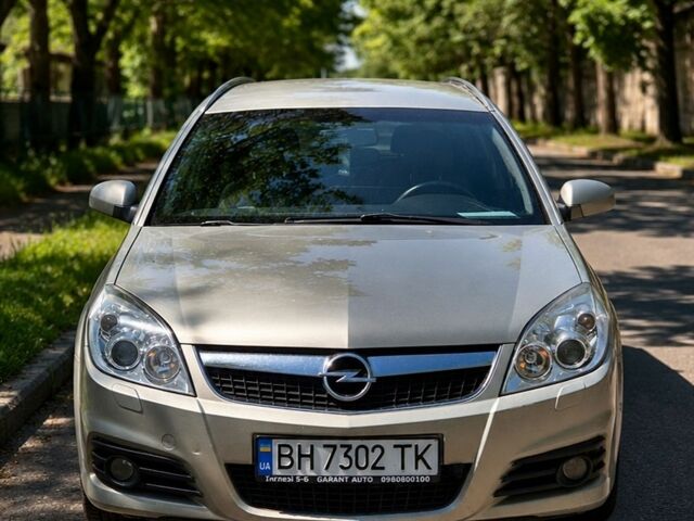 Сірий Опель Вектра, об'ємом двигуна 1.9 л та пробігом 240 тис. км за 4300 $, фото 1 на Automoto.ua