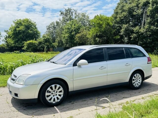 Серый Опель Вектра, объемом двигателя 2.2 л и пробегом 178 тыс. км за 2500 $, фото 1 на Automoto.ua