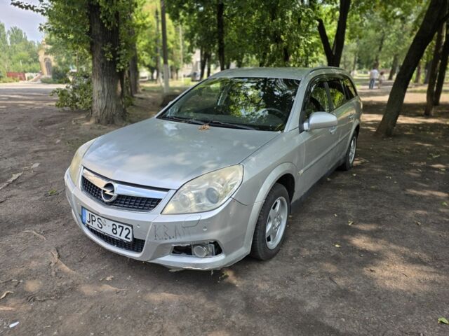 Серый Опель Вектра, объемом двигателя 0 л и пробегом 300 тыс. км за 2270 $, фото 1 на Automoto.ua