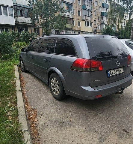 Сірий Опель Вектра, об'ємом двигуна 2.2 л та пробігом 225 тис. км за 4300 $, фото 1 на Automoto.ua
