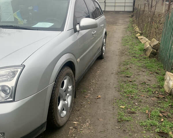 Сірий Опель Вектра, об'ємом двигуна 1.8 л та пробігом 265 тис. км за 4750 $, фото 1 на Automoto.ua