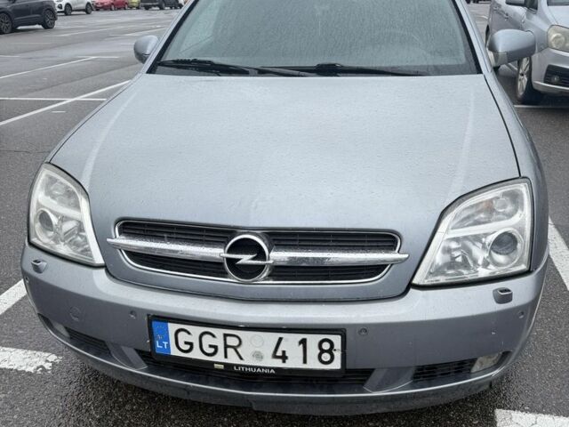 Серый Опель Вектра, объемом двигателя 1.9 л и пробегом 329 тыс. км за 2200 $, фото 1 на Automoto.ua