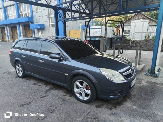 Серый Опель Вектра, объемом двигателя 1.9 л и пробегом 280 тыс. км за 4500 $, фото 1 на Automoto.ua