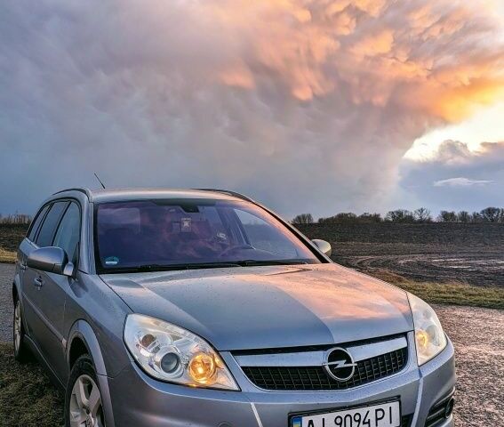 Серый Опель Вектра, объемом двигателя 1.8 л и пробегом 260 тыс. км за 2782 $, фото 1 на Automoto.ua