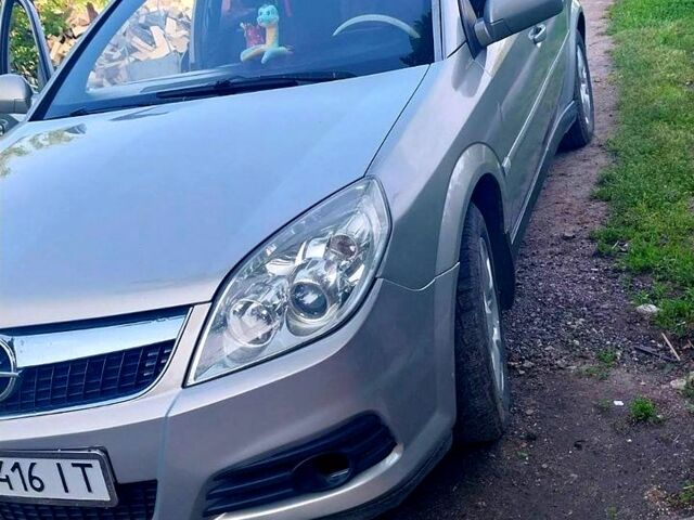 Серый Опель Вектра, объемом двигателя 1.9 л и пробегом 230 тыс. км за 4299 $, фото 1 на Automoto.ua