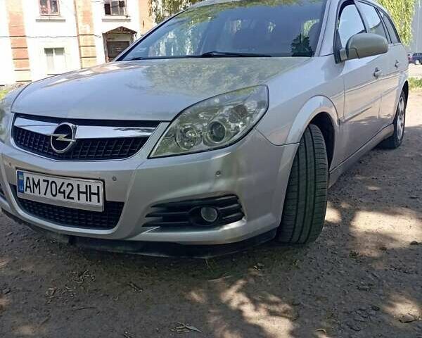 Серый Опель Вектра, объемом двигателя 1.9 л и пробегом 370 тыс. км за 6150 $, фото 1 на Automoto.ua