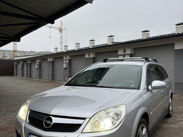 Серый Опель Вектра, объемом двигателя 1.9 л и пробегом 244 тыс. км за 5400 $, фото 1 на Automoto.ua