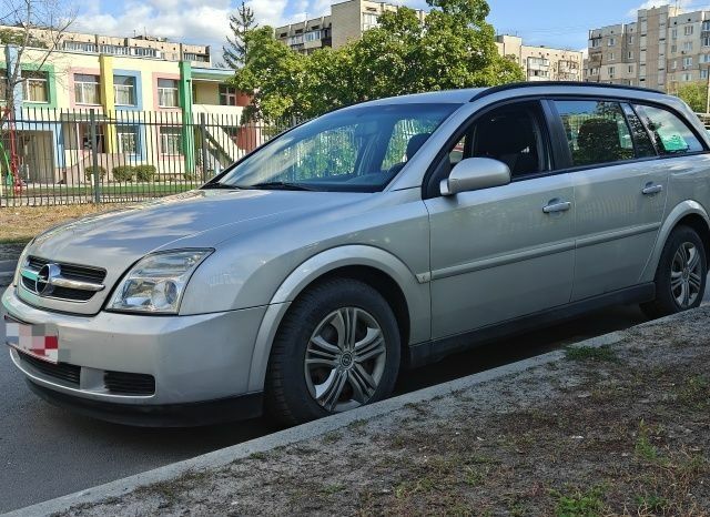 Серый Опель Вектра, объемом двигателя 2 л и пробегом 250 тыс. км за 2308 $, фото 1 на Automoto.ua