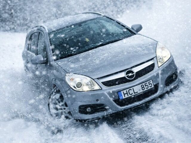 Серый Опель Вектра, объемом двигателя 0 л и пробегом 214 тыс. км за 3136 $, фото 1 на Automoto.ua