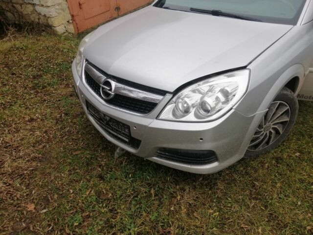 Серый Опель Вектра, объемом двигателя 1.9 л и пробегом 300 тыс. км за 2200 $, фото 1 на Automoto.ua