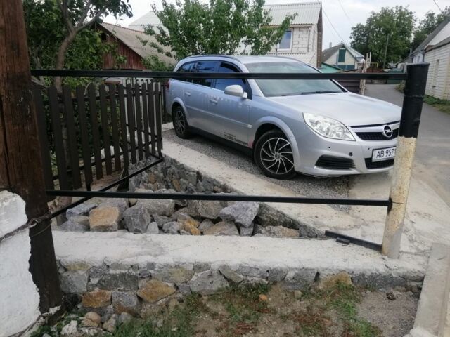 Сірий Опель Вектра, об'ємом двигуна 1.9 л та пробігом 297 тис. км за 2700 $, фото 1 на Automoto.ua