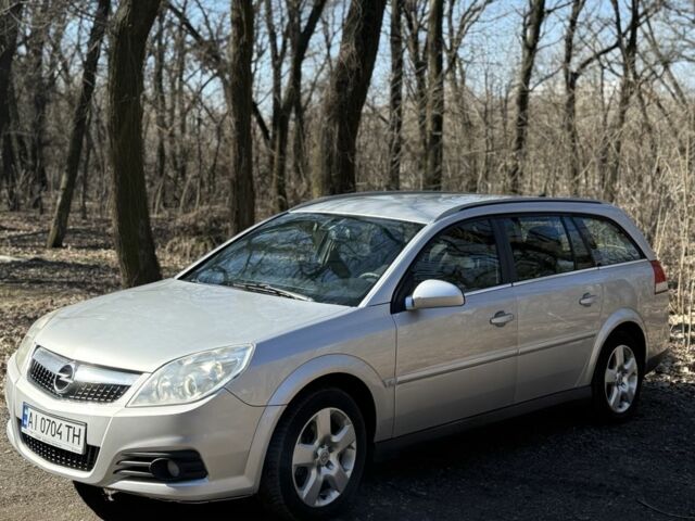 Серый Опель Вектра, объемом двигателя 1.9 л и пробегом 300 тыс. км за 3250 $, фото 1 на Automoto.ua