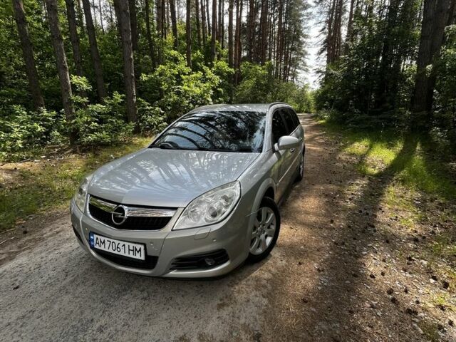 Серый Опель Вектра, объемом двигателя 1.9 л и пробегом 350 тыс. км за 4700 $, фото 1 на Automoto.ua
