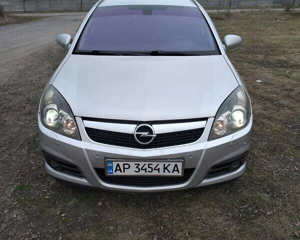 Серый Опель Вектра, объемом двигателя 1.9 л и пробегом 301 тыс. км за 6700 $, фото 1 на Automoto.ua