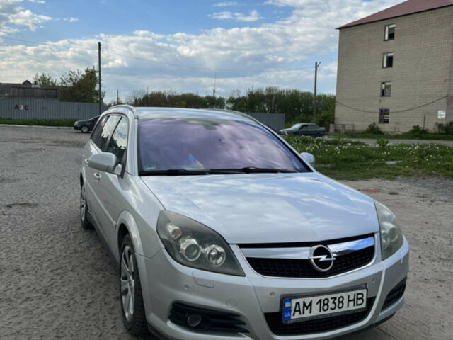 Сірий Опель Вектра, об'ємом двигуна 1.8 л та пробігом 223 тис. км за 6500 $, фото 1 на Automoto.ua
