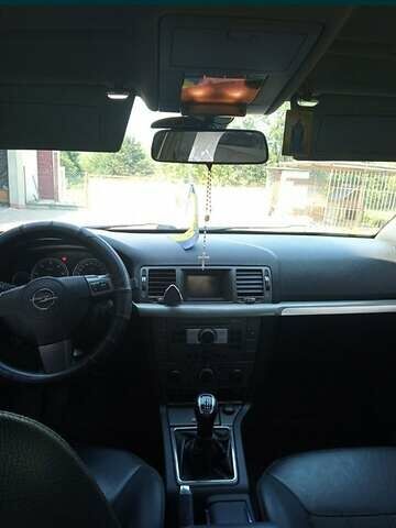 Опель Вектра 2008 в Городке на Automoto.ua Серый Опель Вектра, объемом двигателя 1.9 л и пробегом 320 тыс. км за 6200 $, фото 1 на Automoto.ua