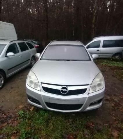 Серый Опель Вектра, объемом двигателя 0 л и пробегом 300 тыс. км за 1800 $, фото 1 на Automoto.ua