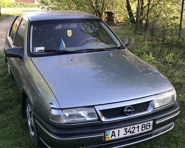 Серый Опель Вектра, объемом двигателя 0 л и пробегом 336 тыс. км за 1800 $, фото 1 на Automoto.ua