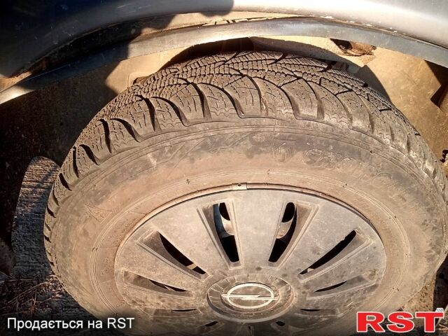 Серый Опель Вектра, объемом двигателя 1.7 л и пробегом 0 тыс. км за 1300 $, фото 1 на Automoto.ua